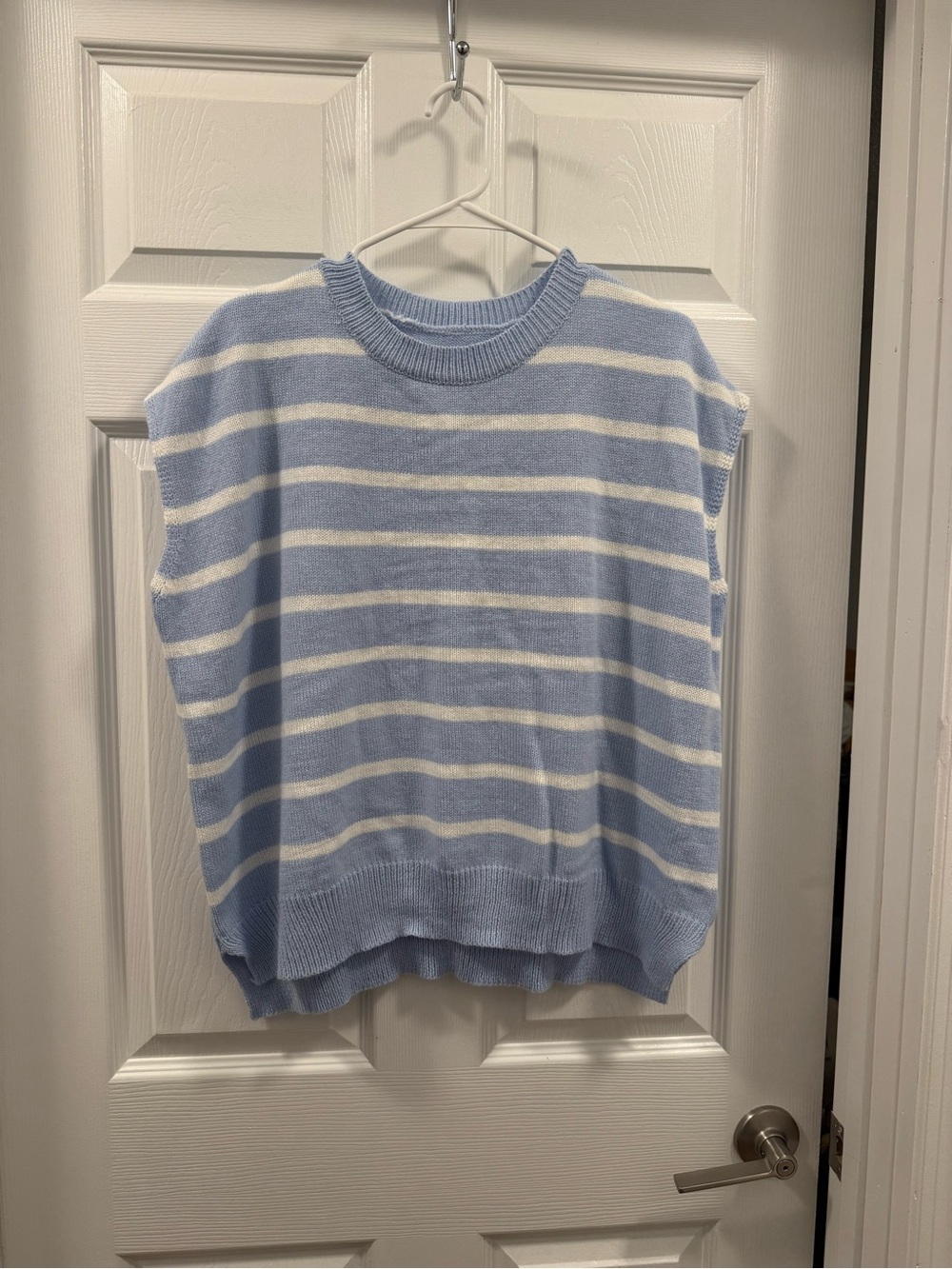 Women’s Striped Blue and White Crewneck Sweater Vest size large
